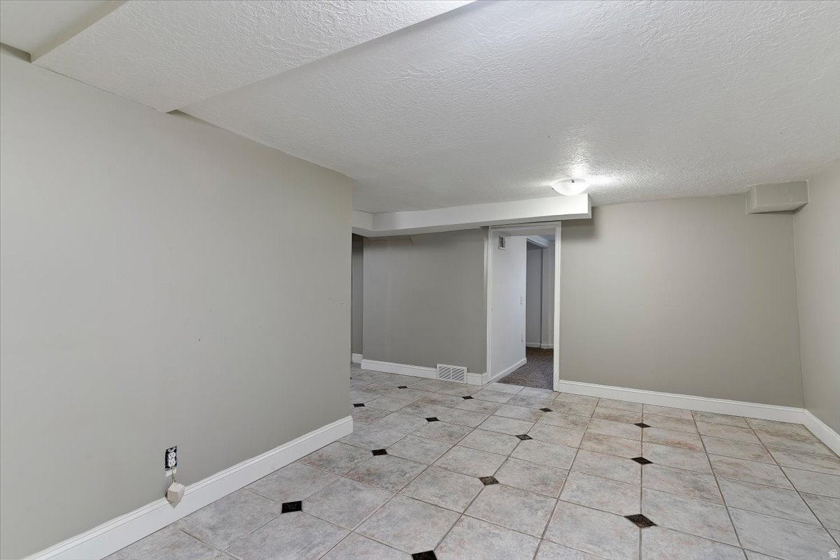 NOB HILL - Residential