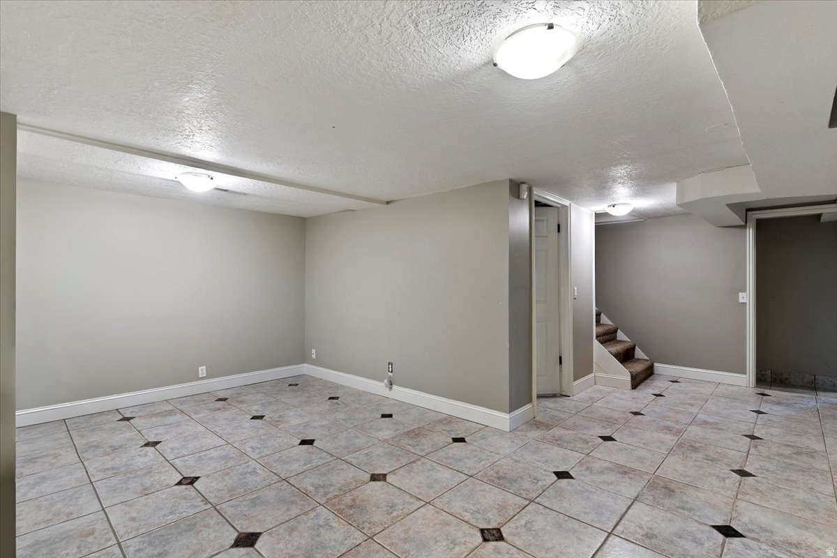 NOB HILL - Residential