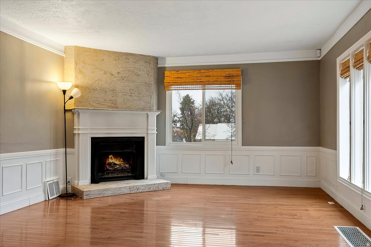 NOB HILL - Residential