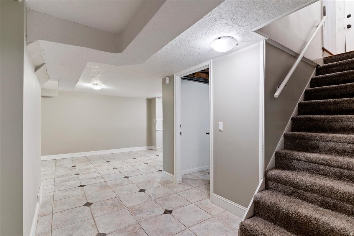 NOB HILL - Residential