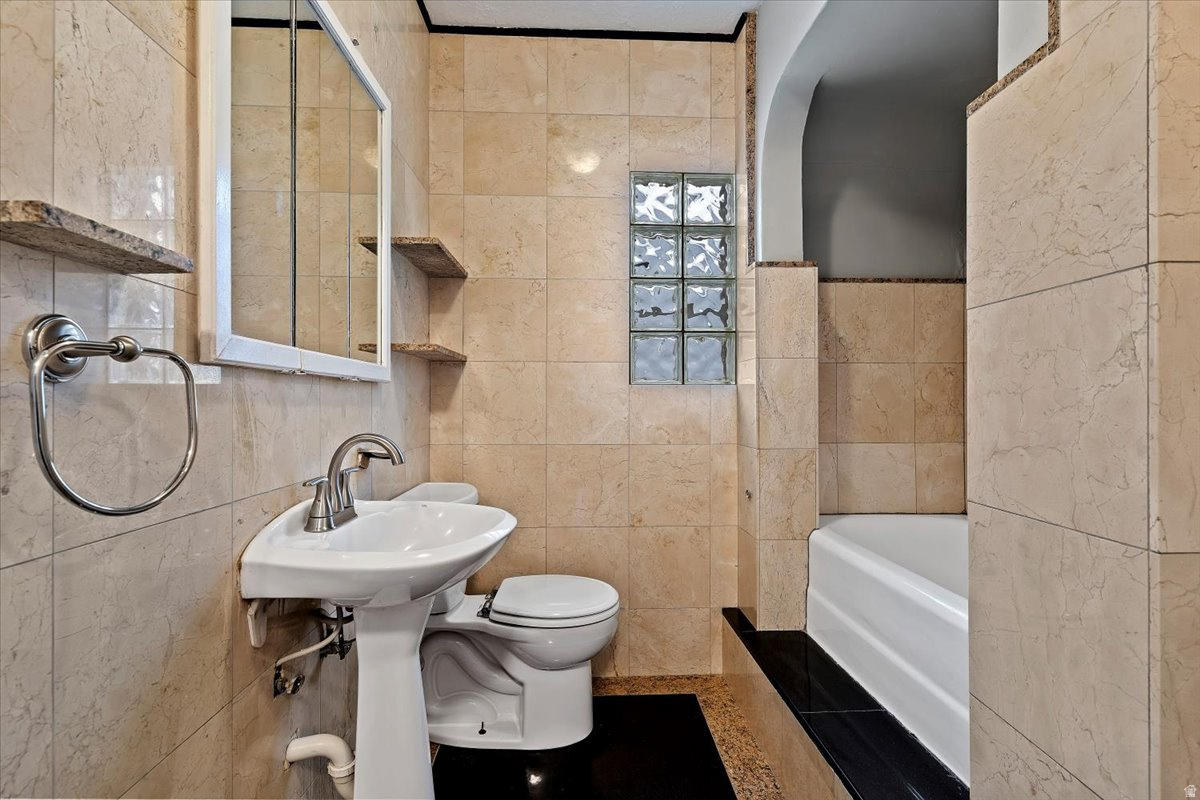 NOB HILL - Residential