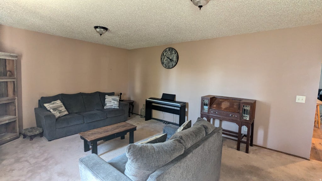 Photo of 1895 E 3500 S, Vernal, UT 84078 (MLS # 2186877)