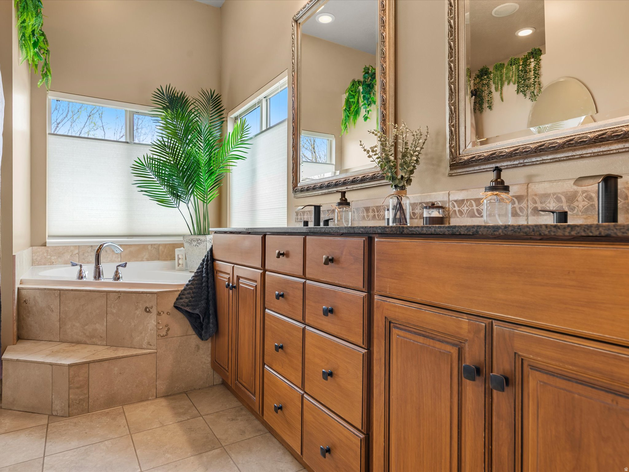 HAWTHORNE - Residential