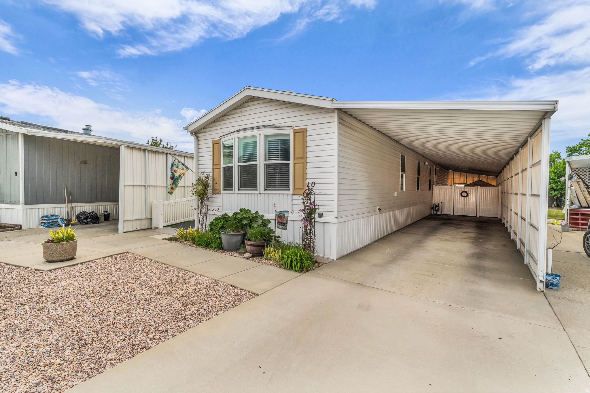 APPLEWOOD - Residential