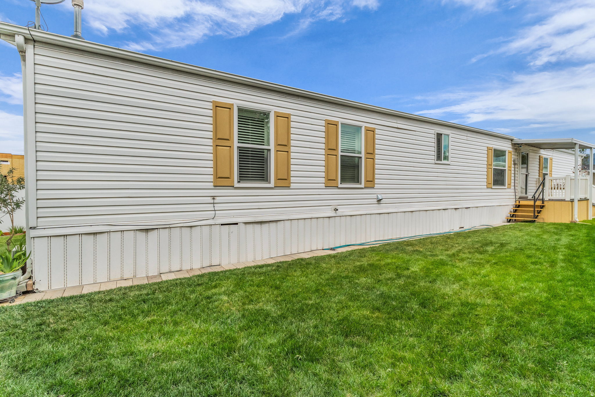 APPLEWOOD - Residential