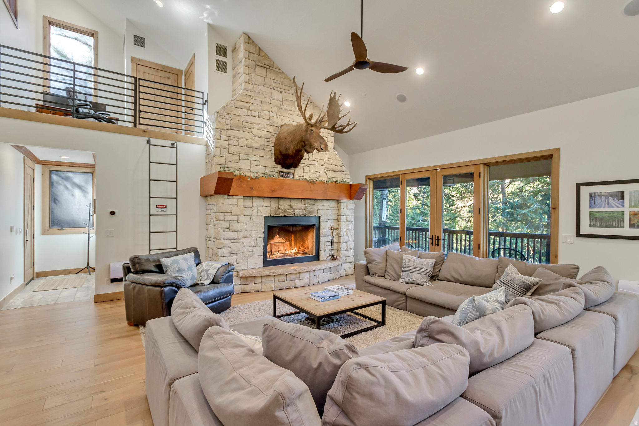 STEWART CASCADE - Residential