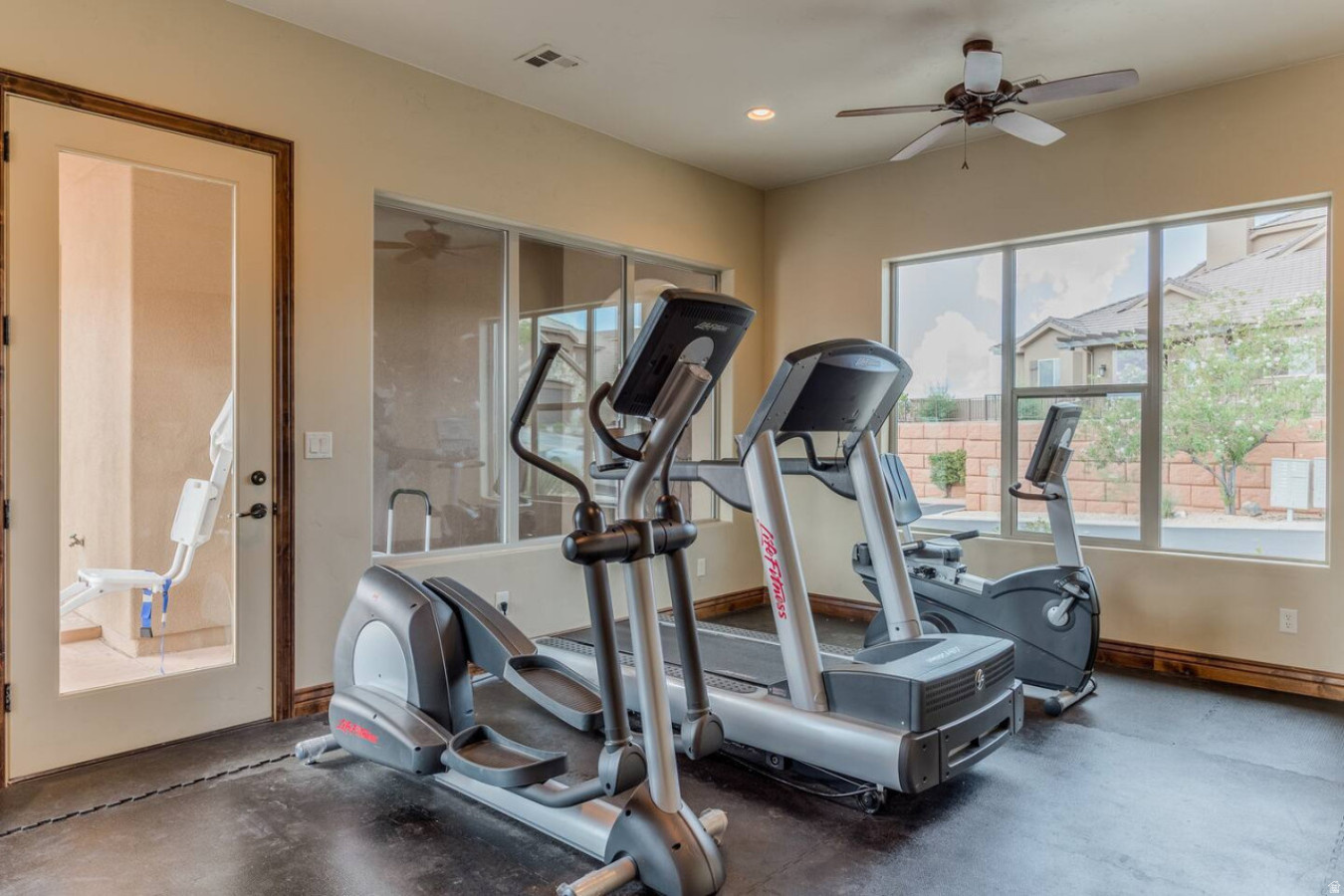 CORAL RIDGE TOWNHOMES PH 3-A - Residential