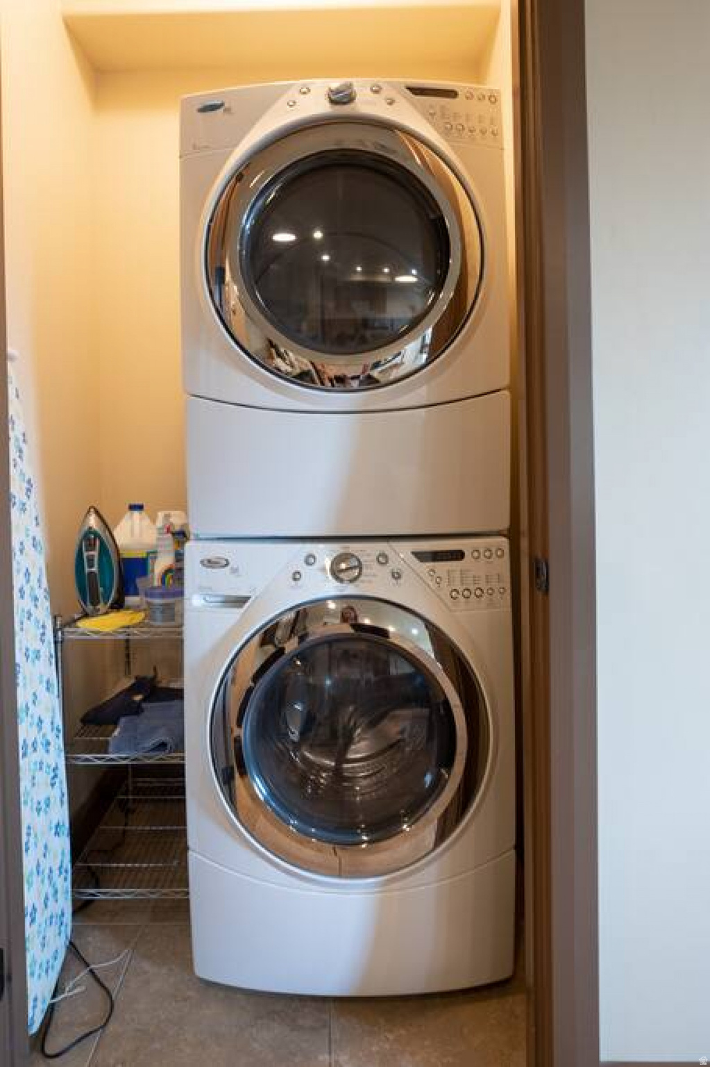 CORAL RIDGE TOWNHOMES PH 3-A - Residential