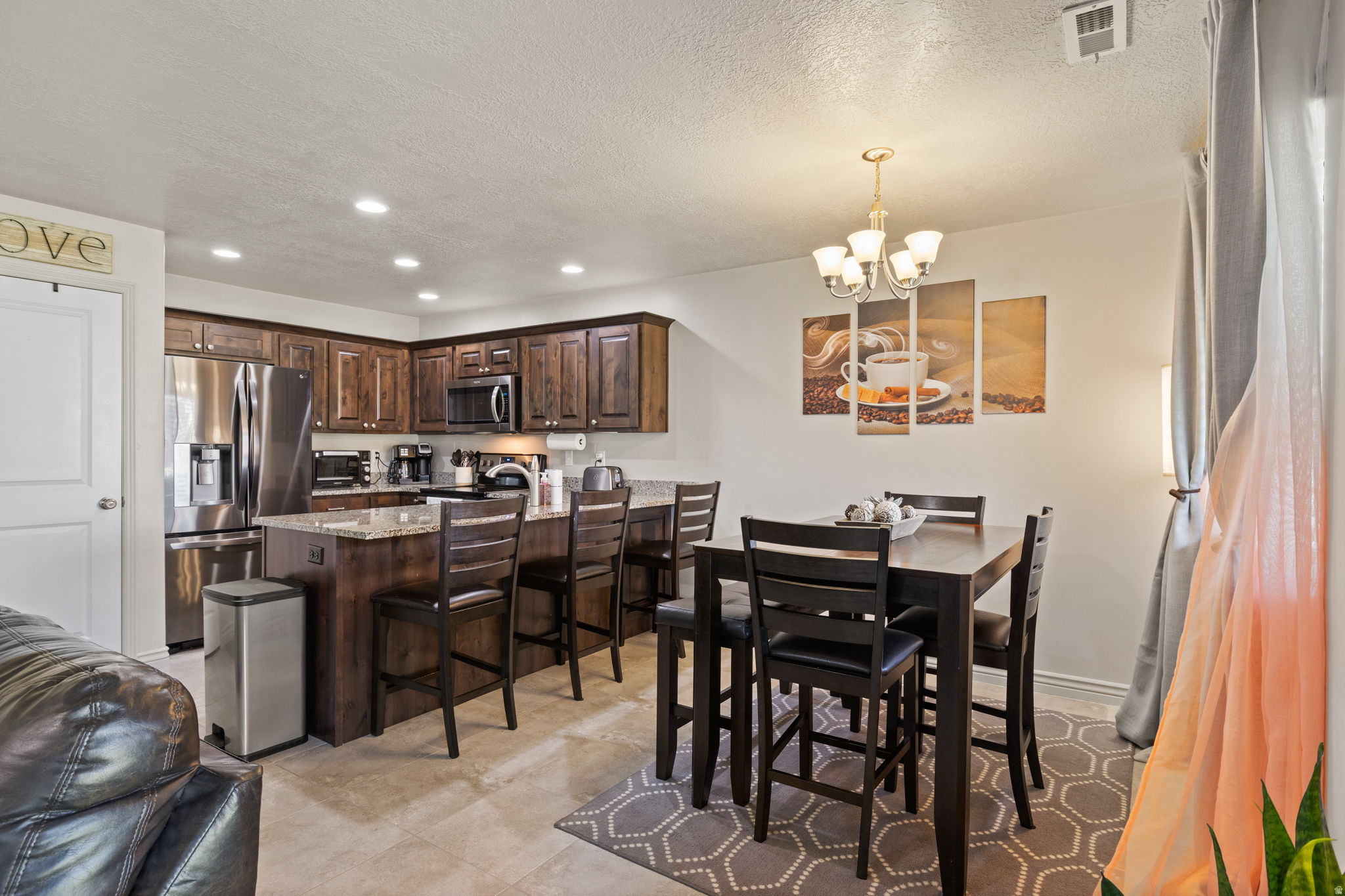 SANDY POINT - Residential
