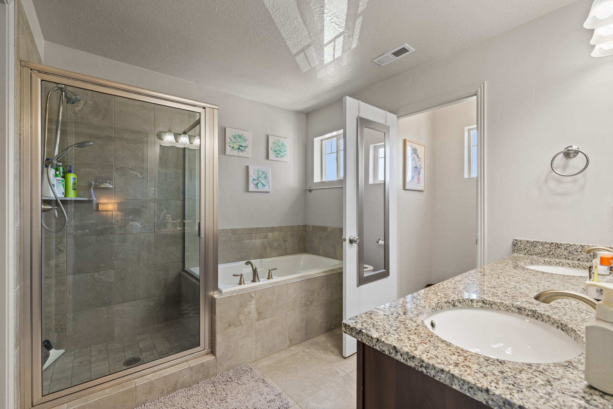 SANDY POINT - Residential