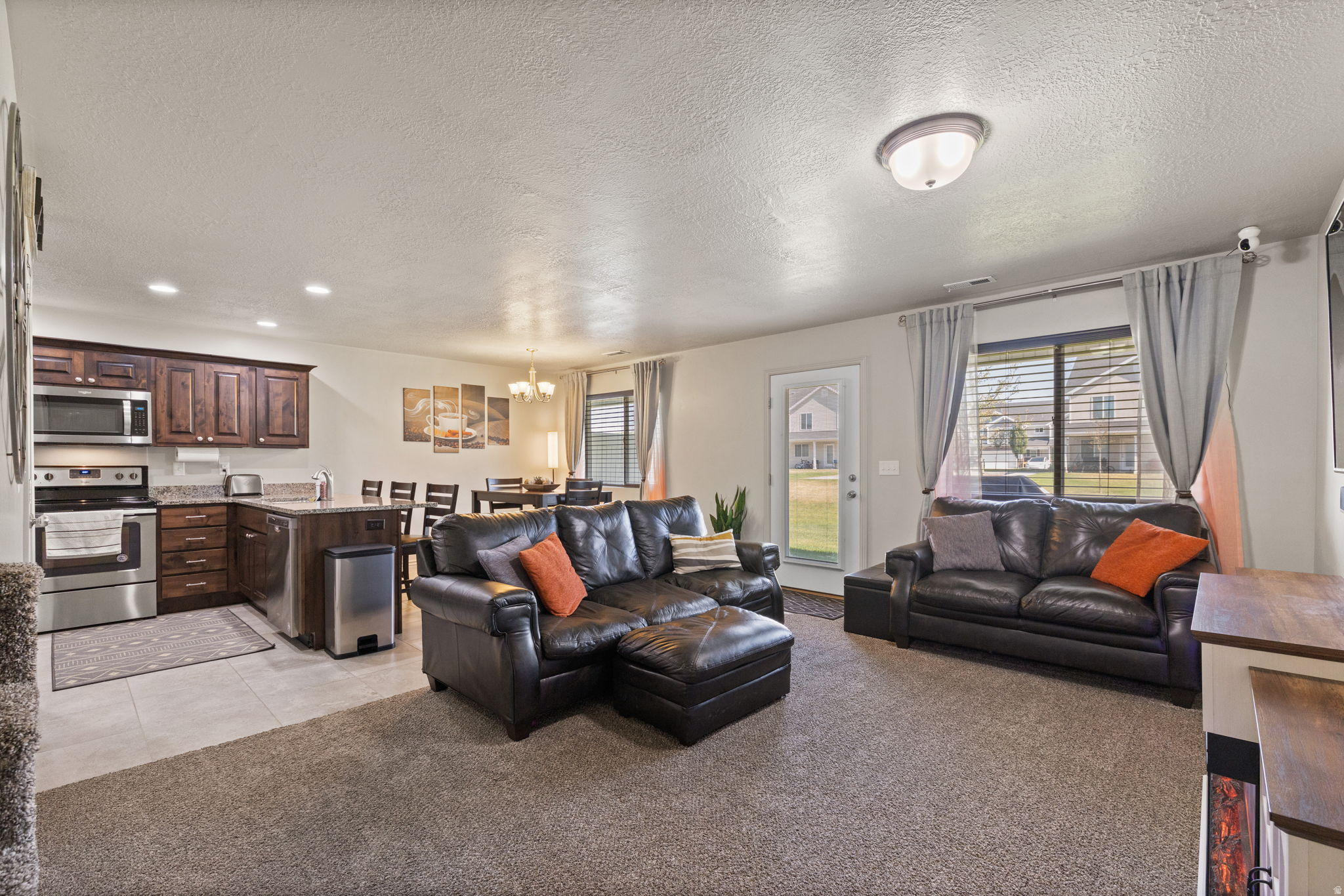 SANDY POINT - Residential