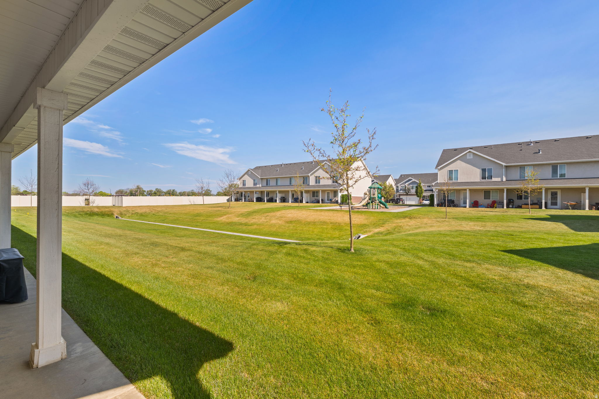 SANDY POINT - Residential