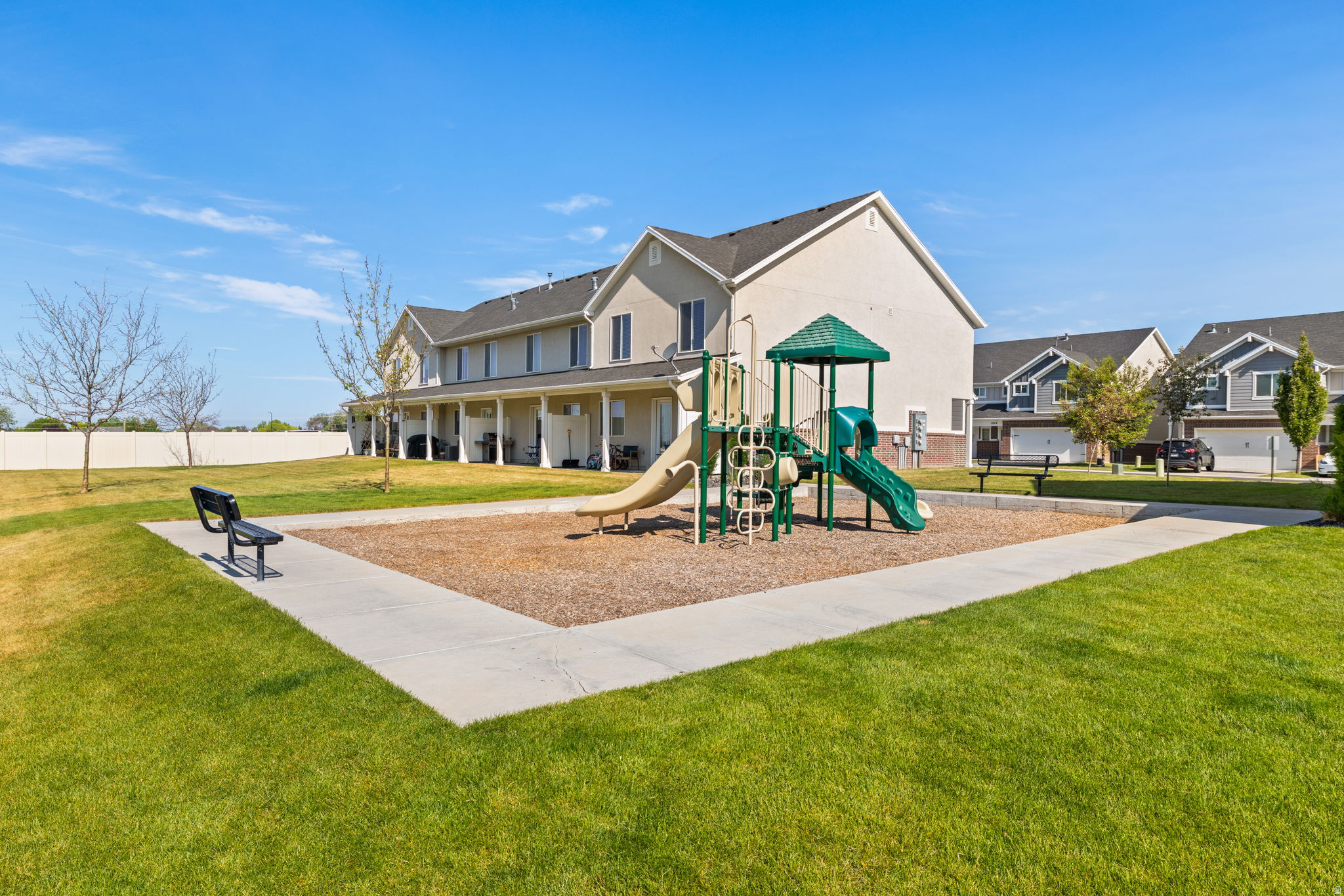 SANDY POINT - Residential