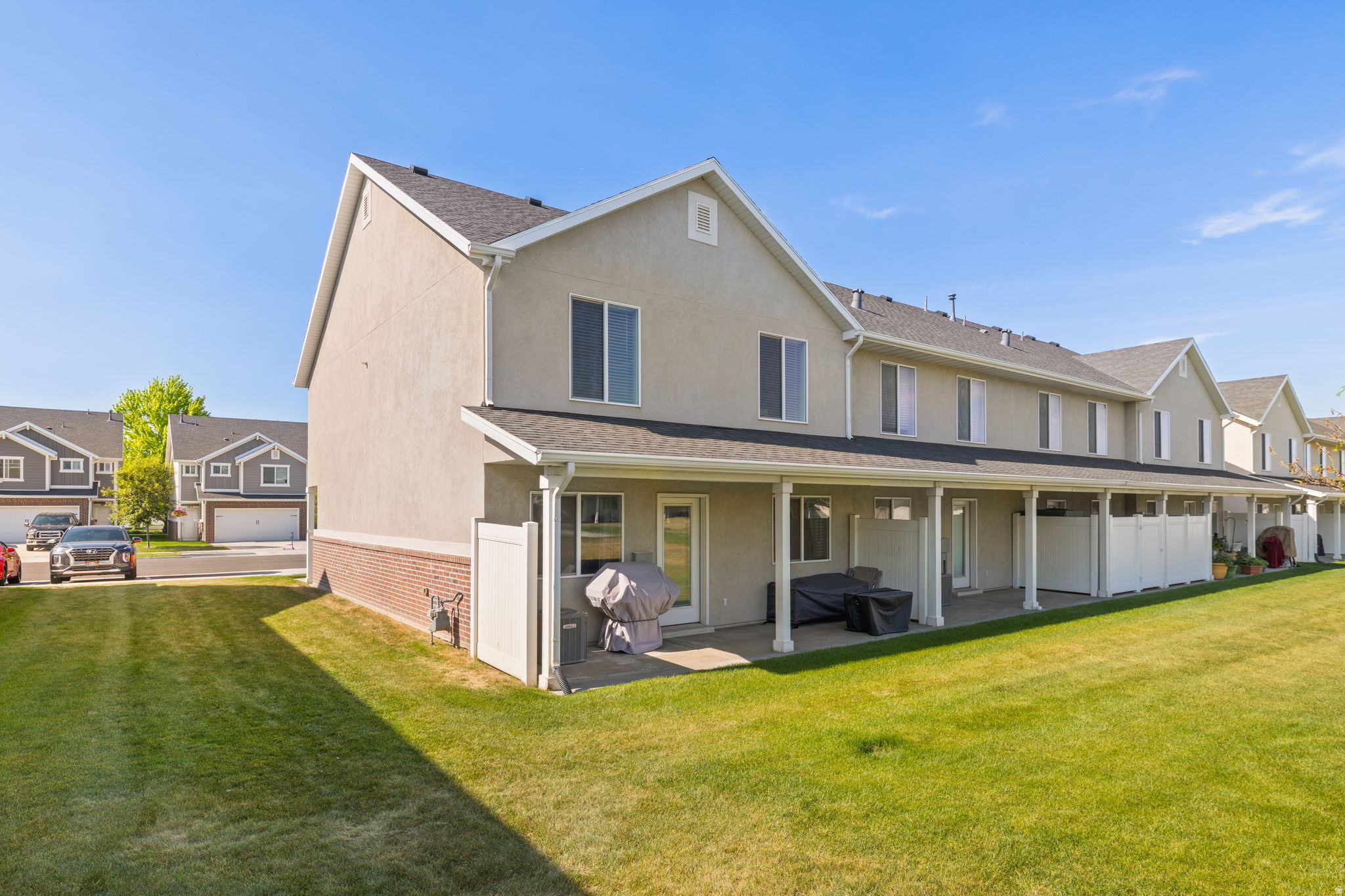 SANDY POINT - Residential