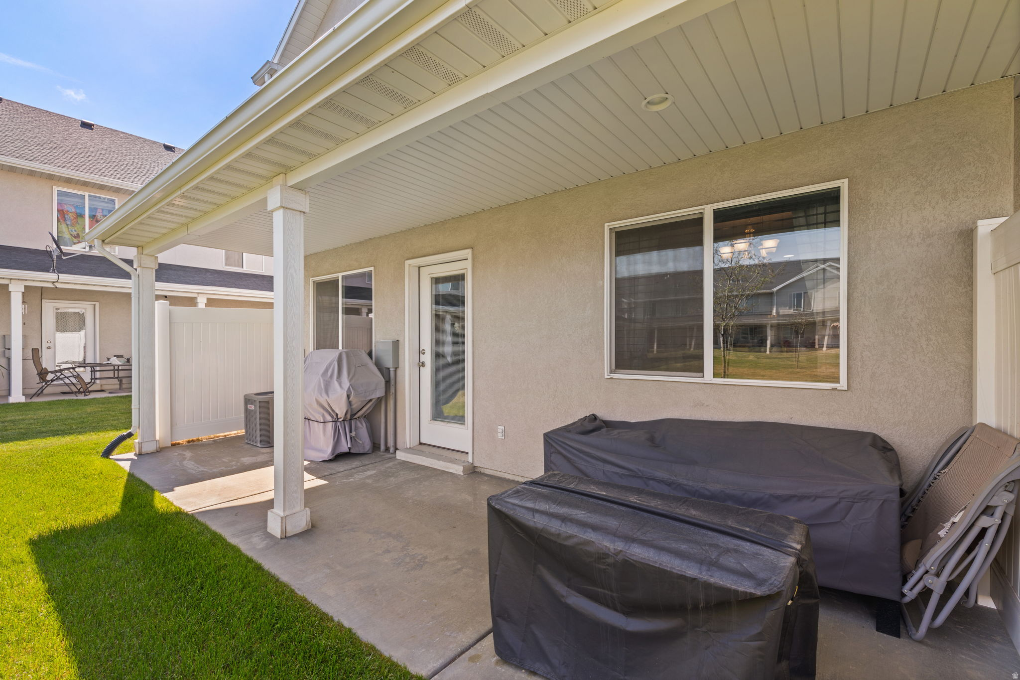 SANDY POINT - Residential