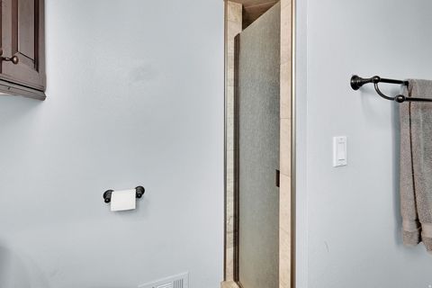 Tiny photo for 3222 W TYSONBROOK CT. Ct, Taylorsville, UT 84129 (MLS # 2138285)