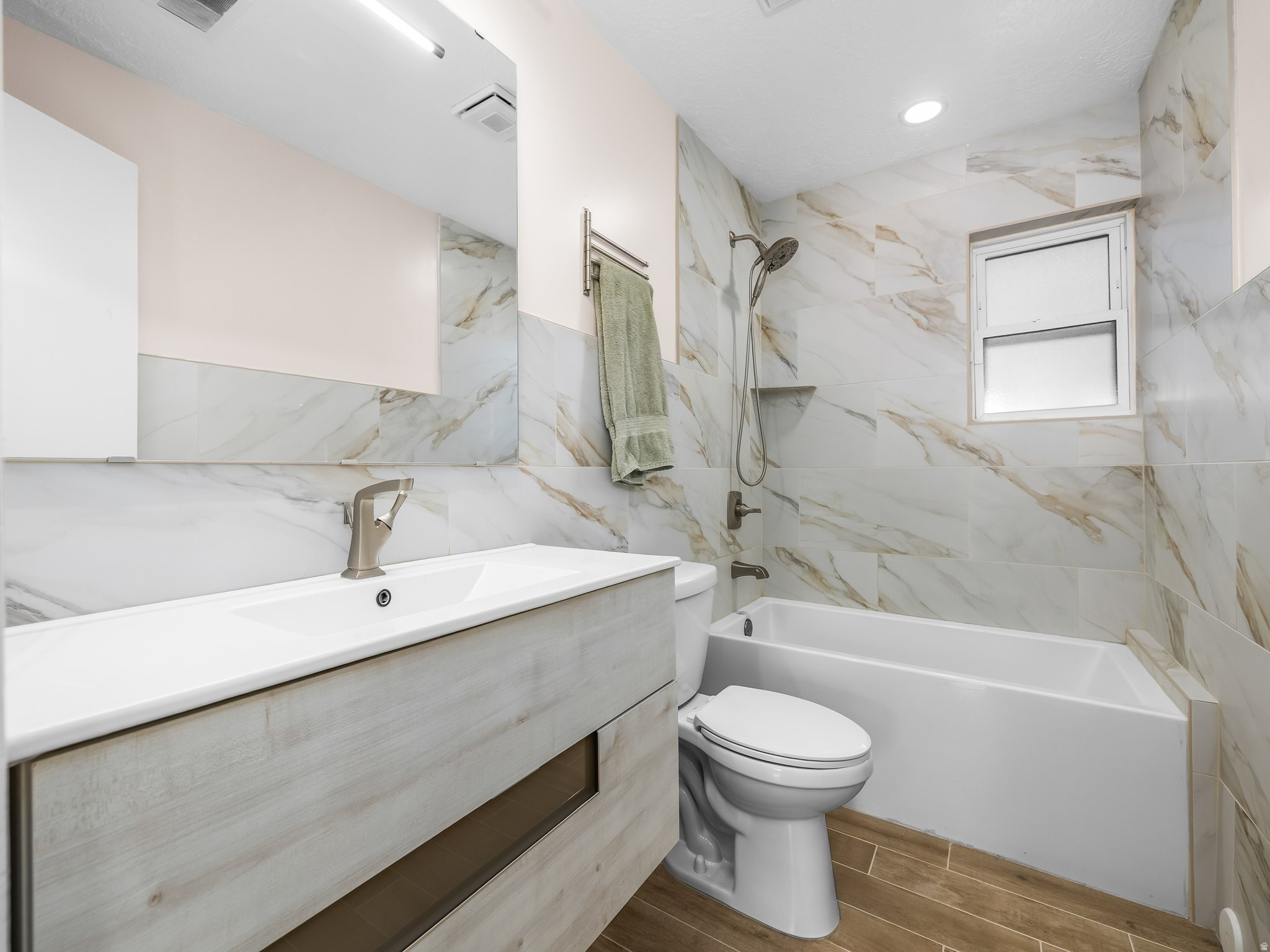 LORAN HEIGHTS ADD - Residential