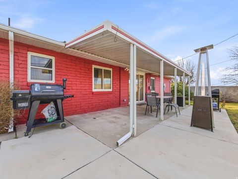 Tiny photo for 2885 E LORAN DR, Millcreek, UT 84109 (MLS # 2140055)