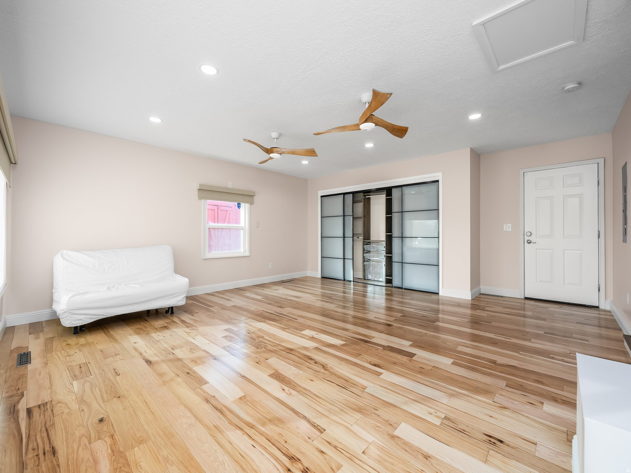 LORAN HEIGHTS ADD - Residential