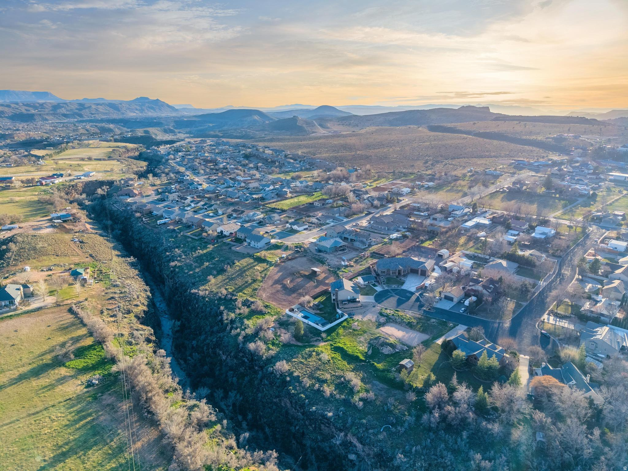 ALMOND HEIGHTS PARK AMD - Land