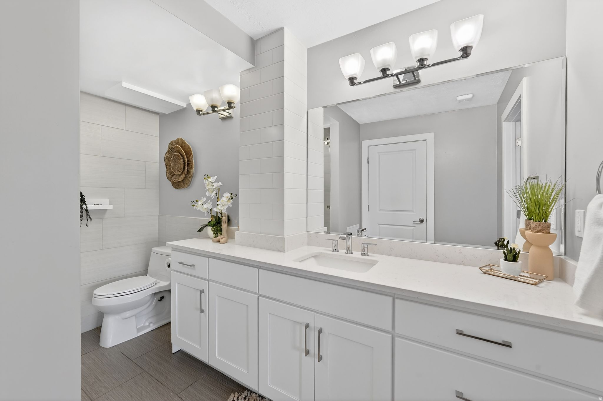 CAPITOL HILL CONDOMINIUM - Residential