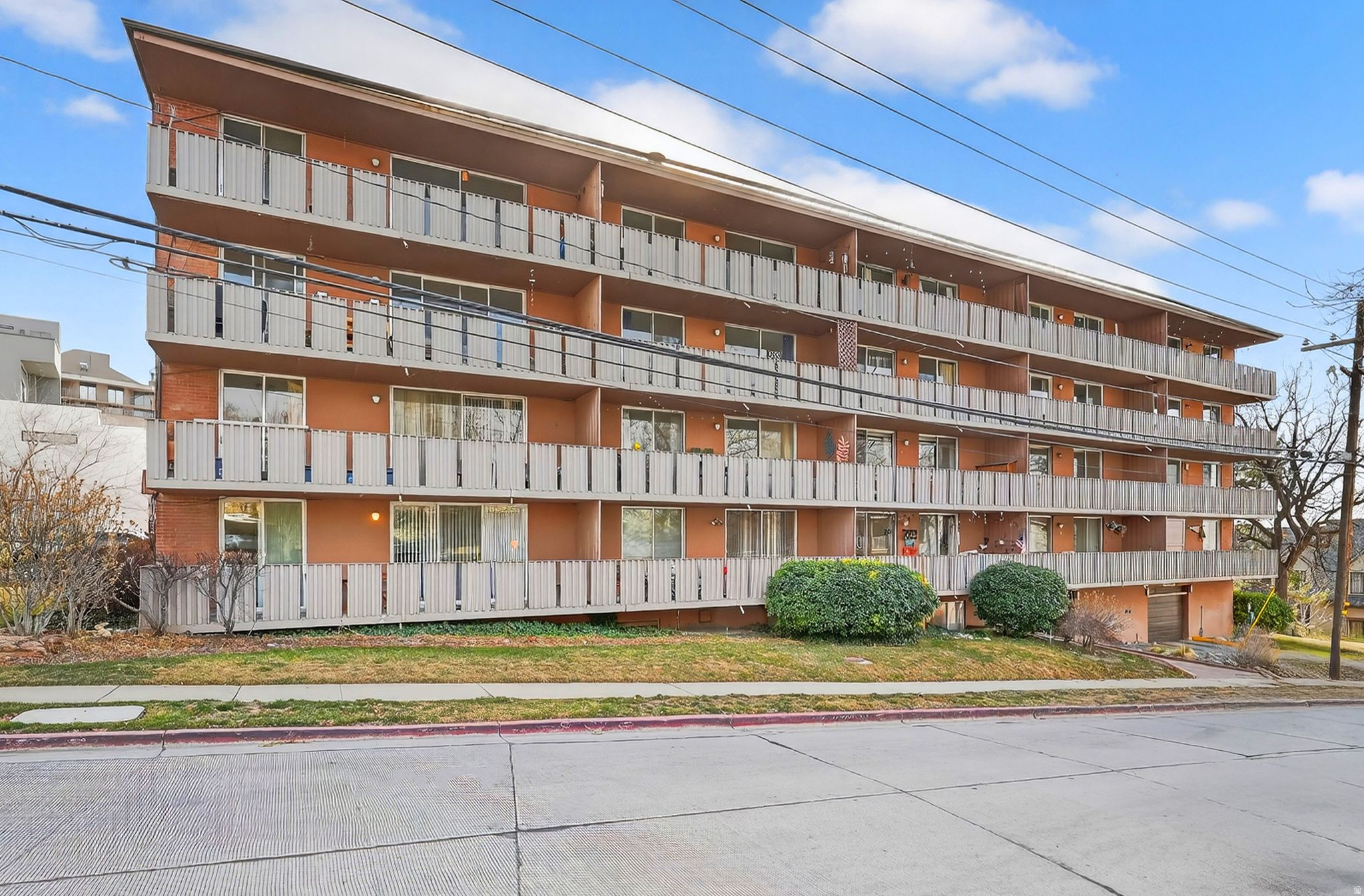 CAPITOL HILL CONDOMINIUM - Residential