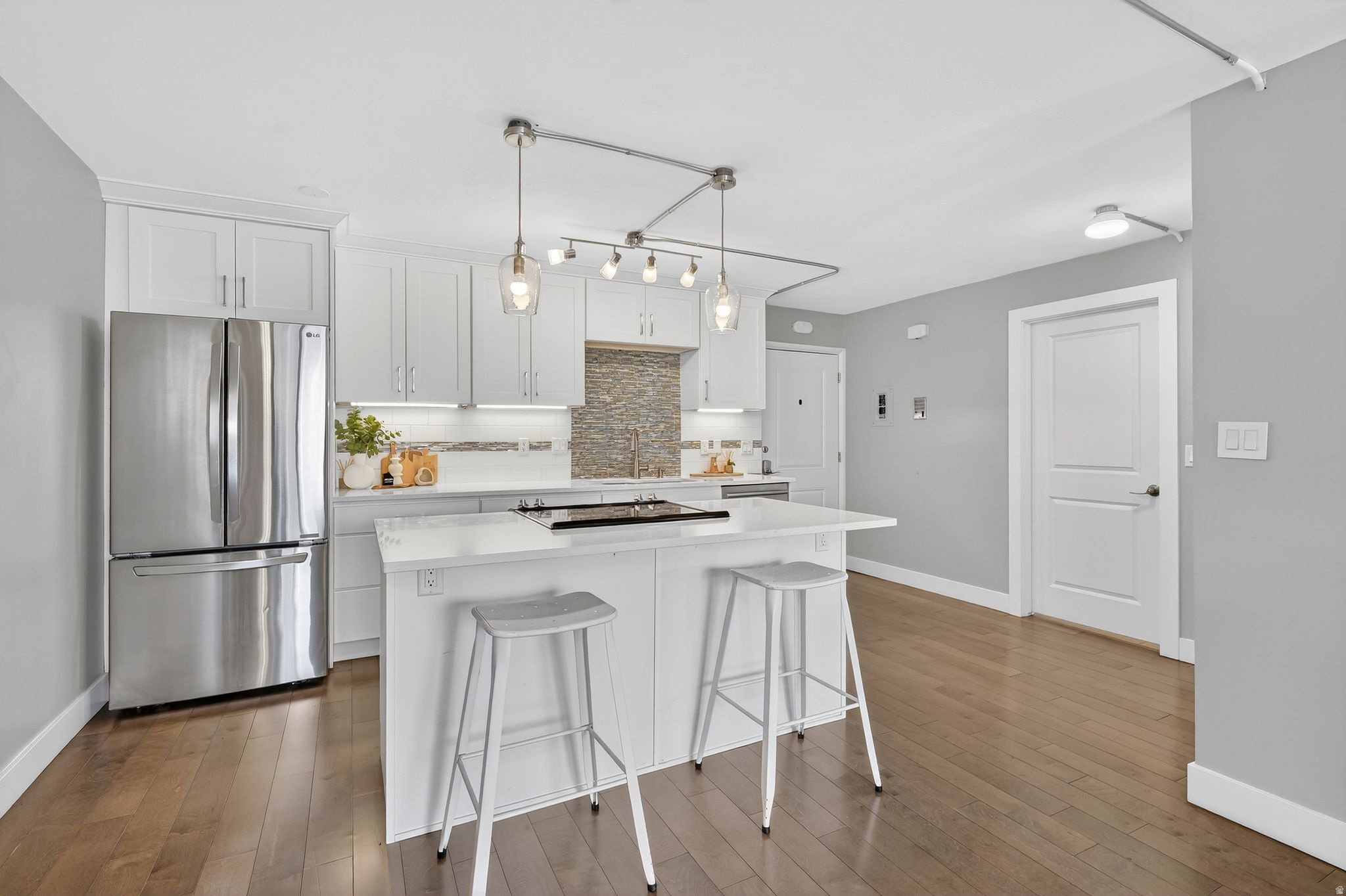 CAPITOL HILL CONDOMINIUM - Residential