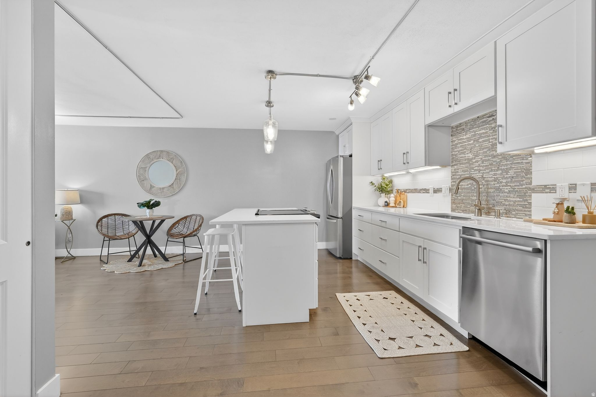 CAPITOL HILL CONDOMINIUM - Residential