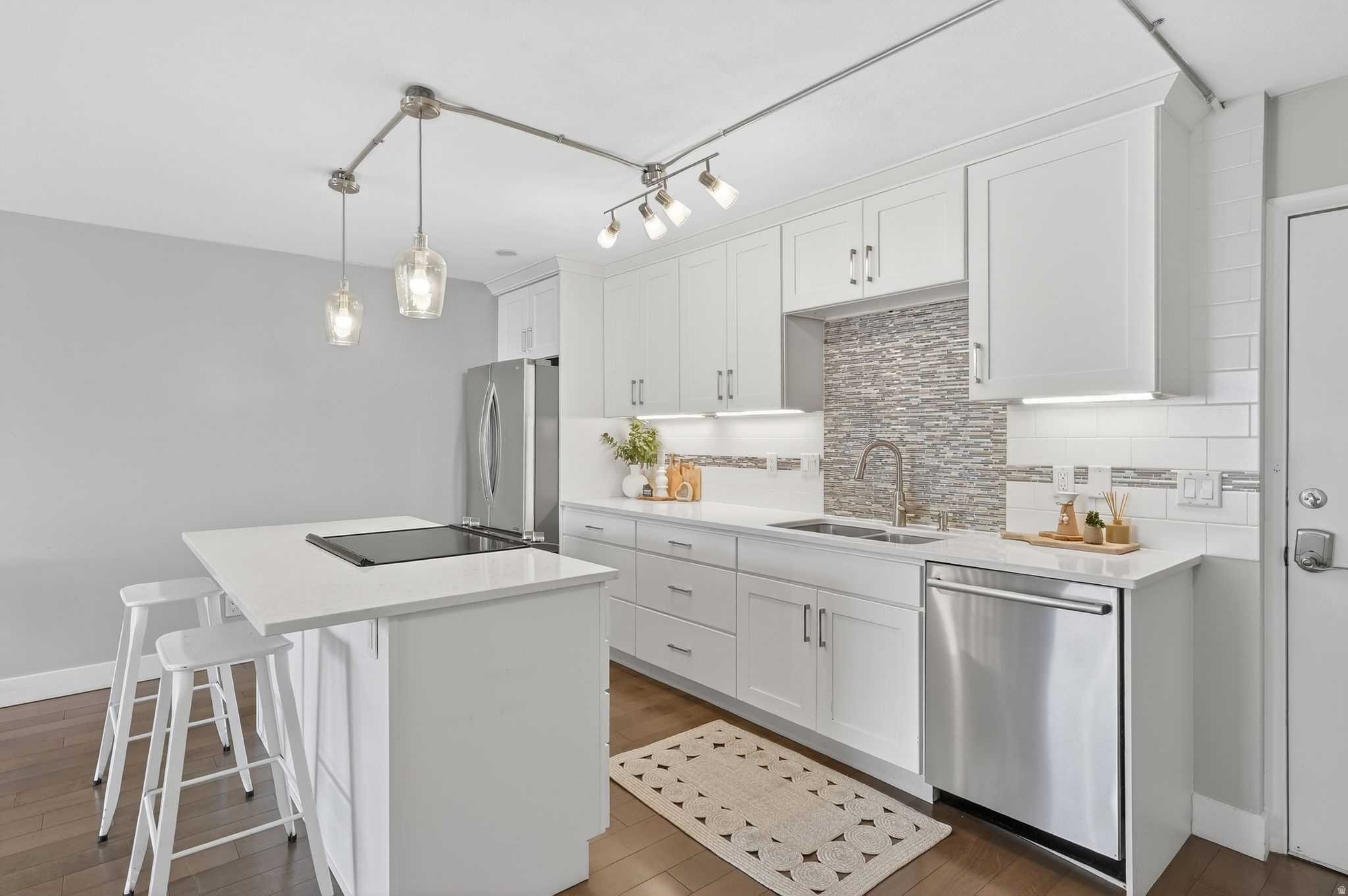 CAPITOL HILL CONDOMINIUM - Residential