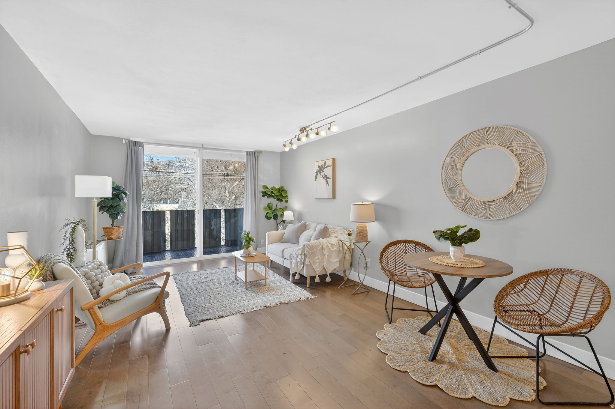 CAPITOL HILL CONDOMINIUM - Residential