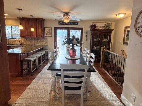 Tiny photo for 487 N 30 W, American Fork, UT 84003 (MLS # 2140115)