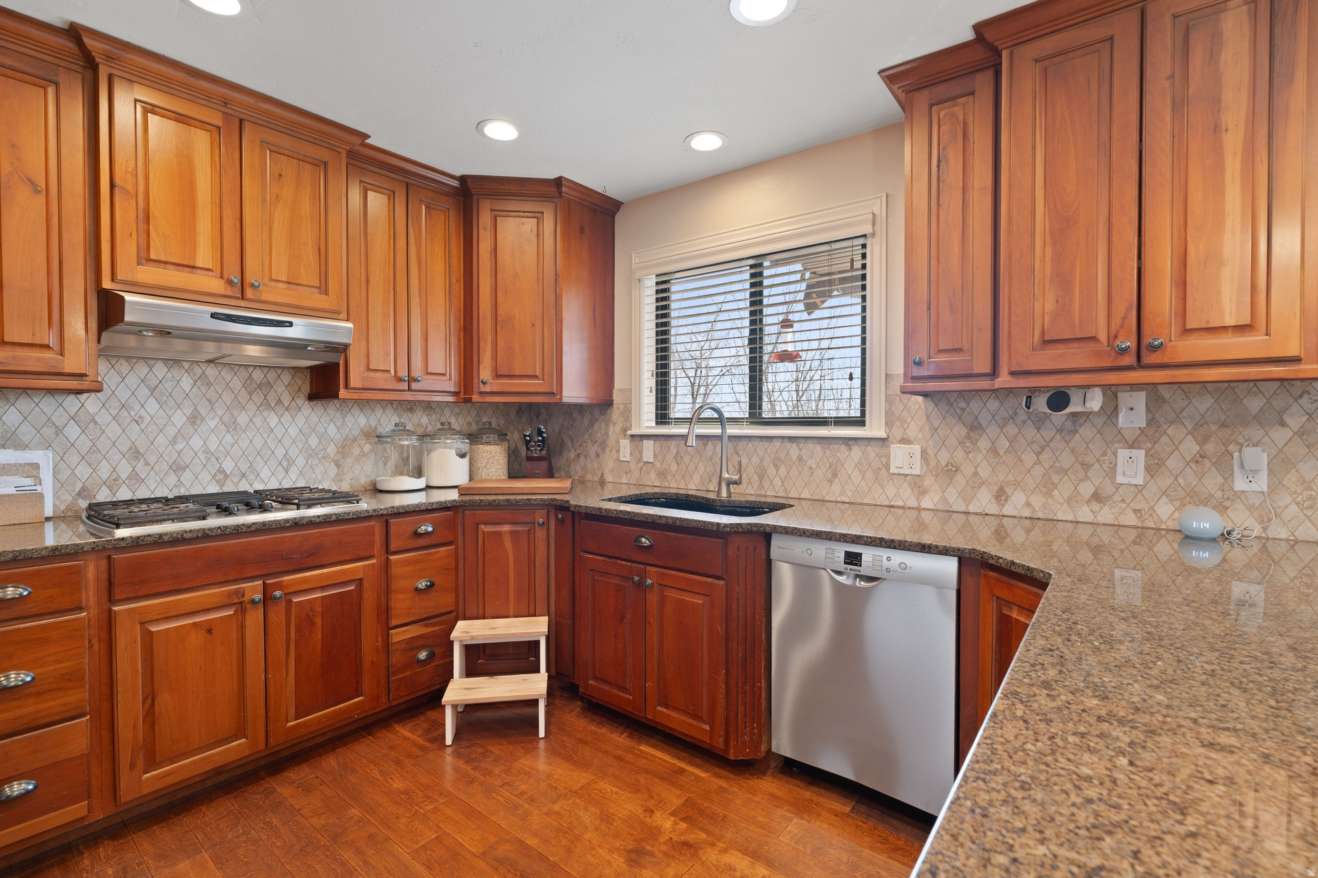 OVERLOOK - Residential