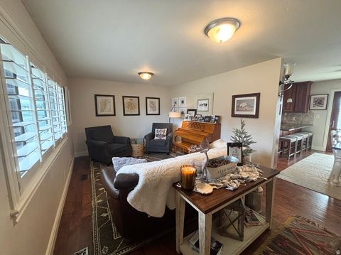 Tiny photo for 487 N 30 W, American Fork, UT 84003 (MLS # 2140115)