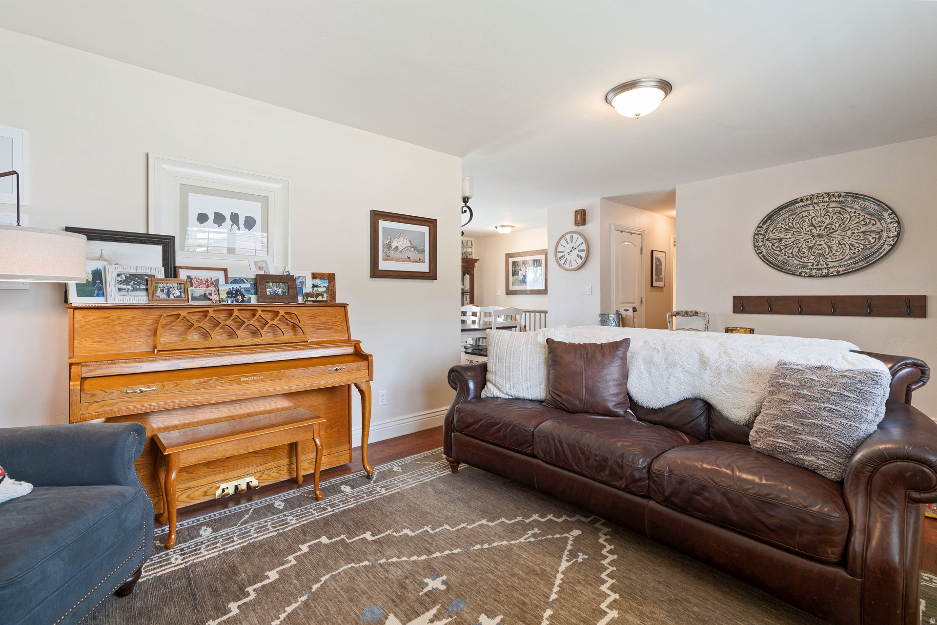 OVERLOOK - Residential