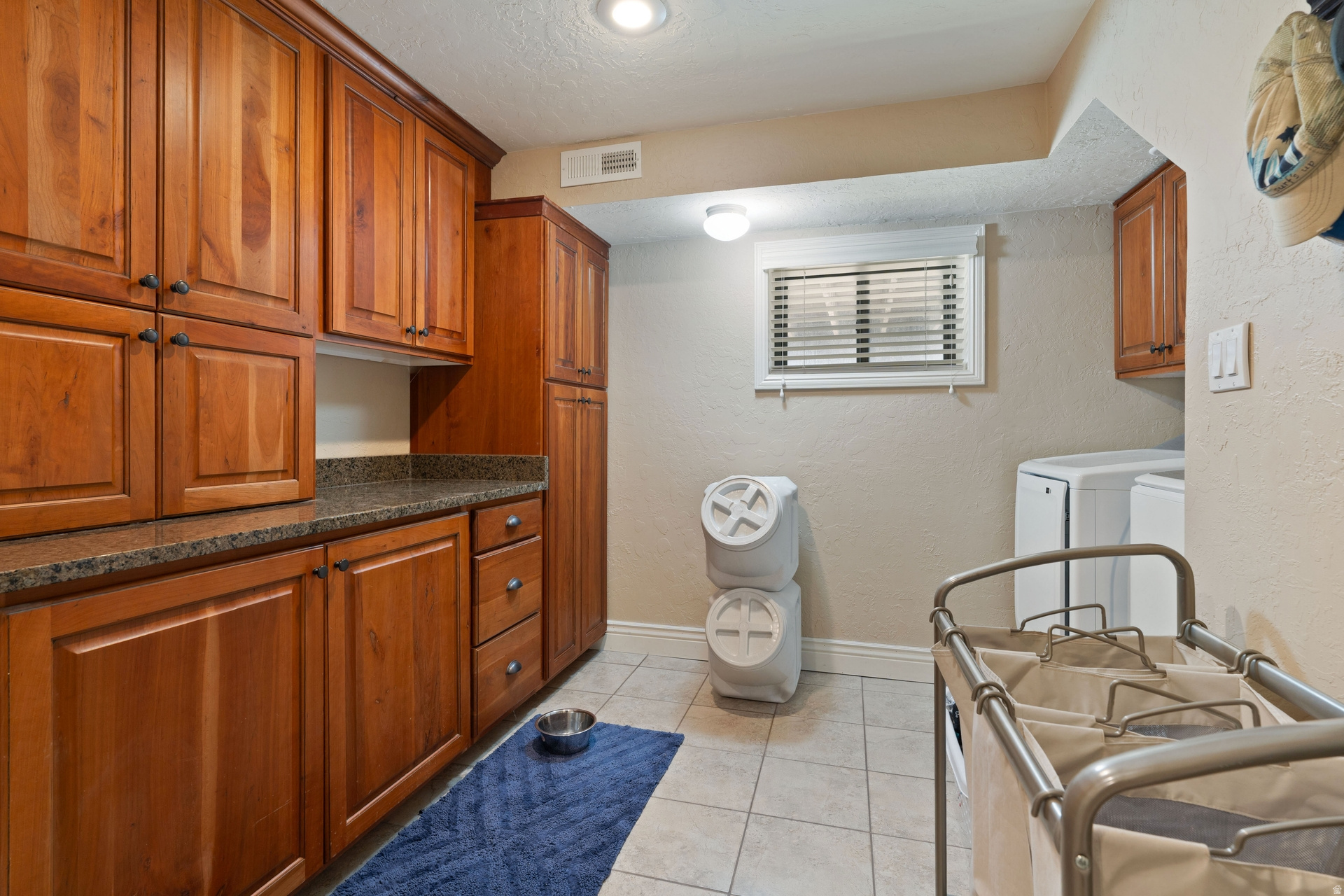 OVERLOOK - Residential