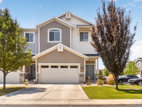 Townhouse For Sale - 686 S 1803<br/> Orem, UT 84059