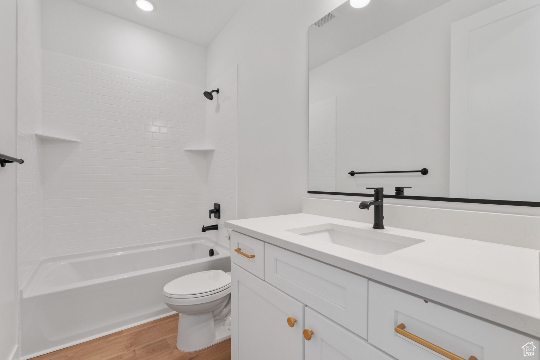 VISTAS AT SUMMIT RDG - Residential