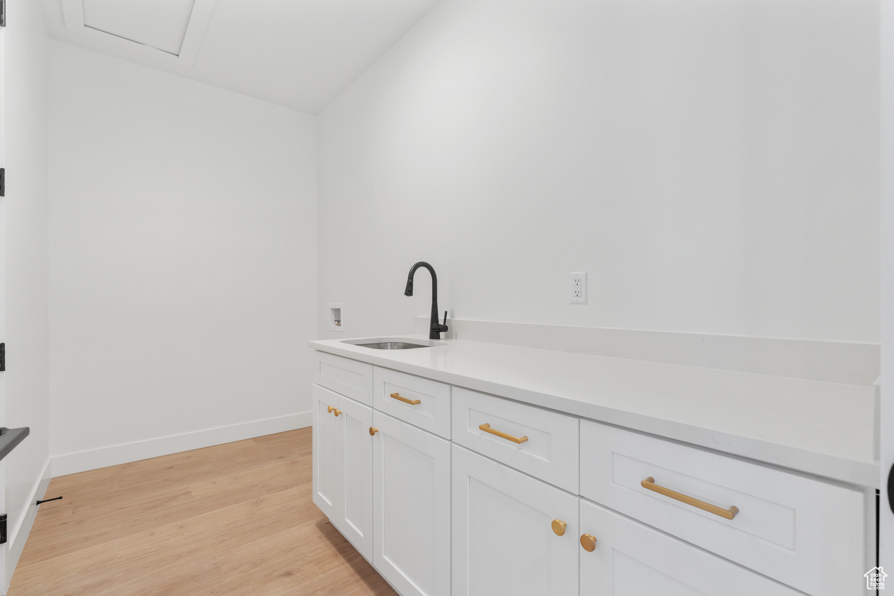 VISTAS AT SUMMIT RDG - Residential