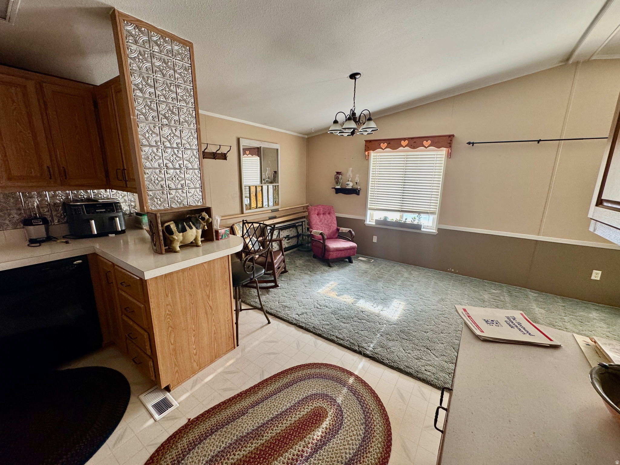 COUNTRY MEADOWS - Residential