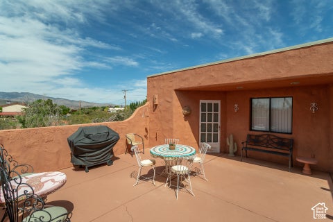 Tiny photo for 327 N 390 E, Ivins, UT 84738 (MLS # 2191762)
