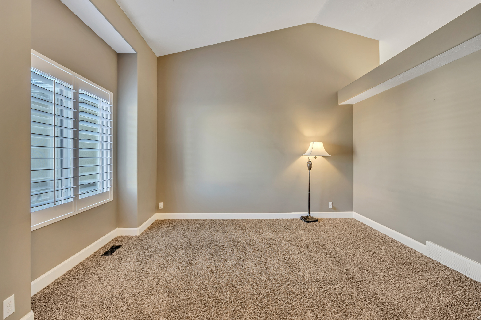 MEADOWLANDS - Residential