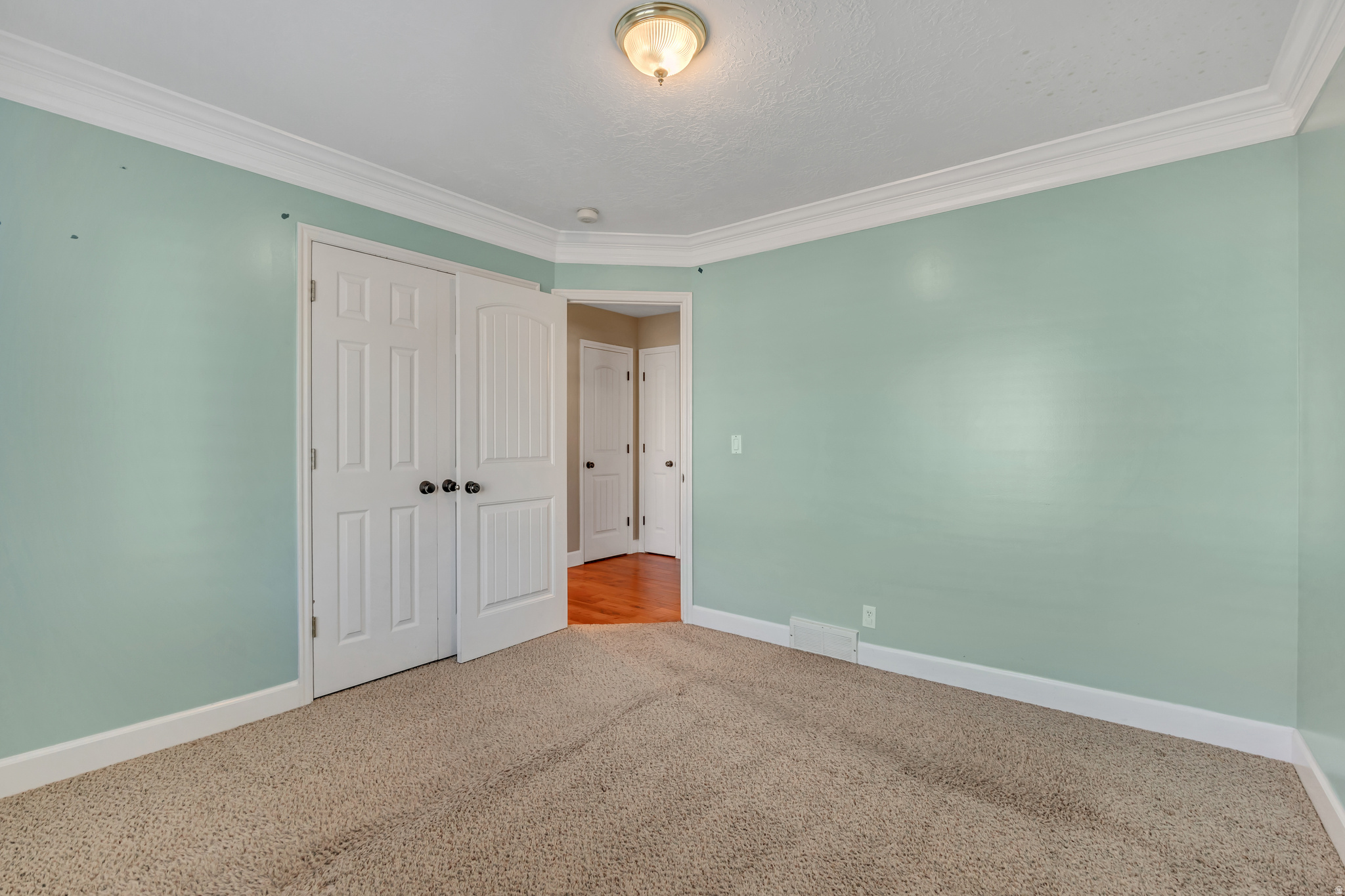 MEADOWLANDS - Residential