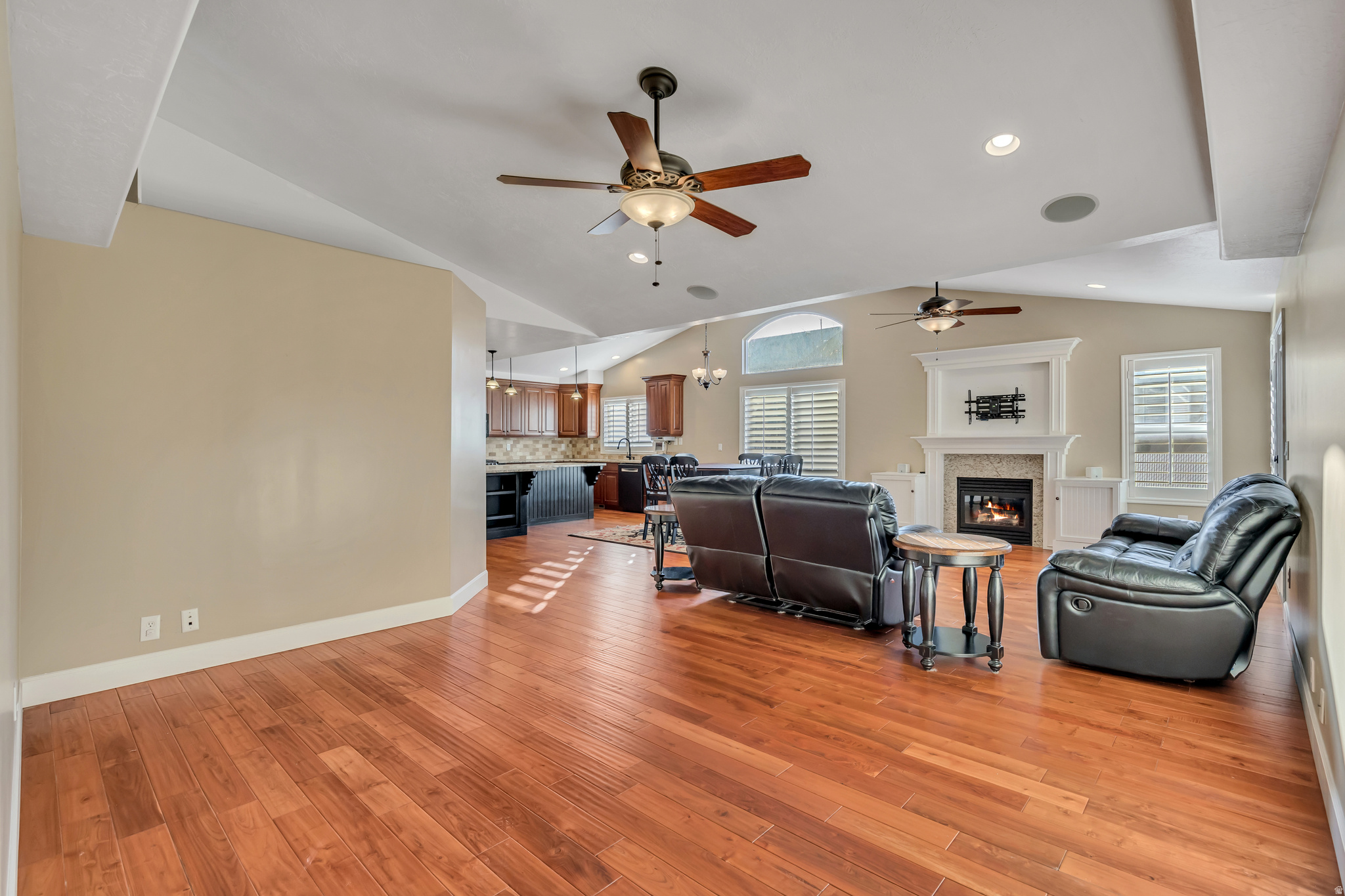 MEADOWLANDS - Residential