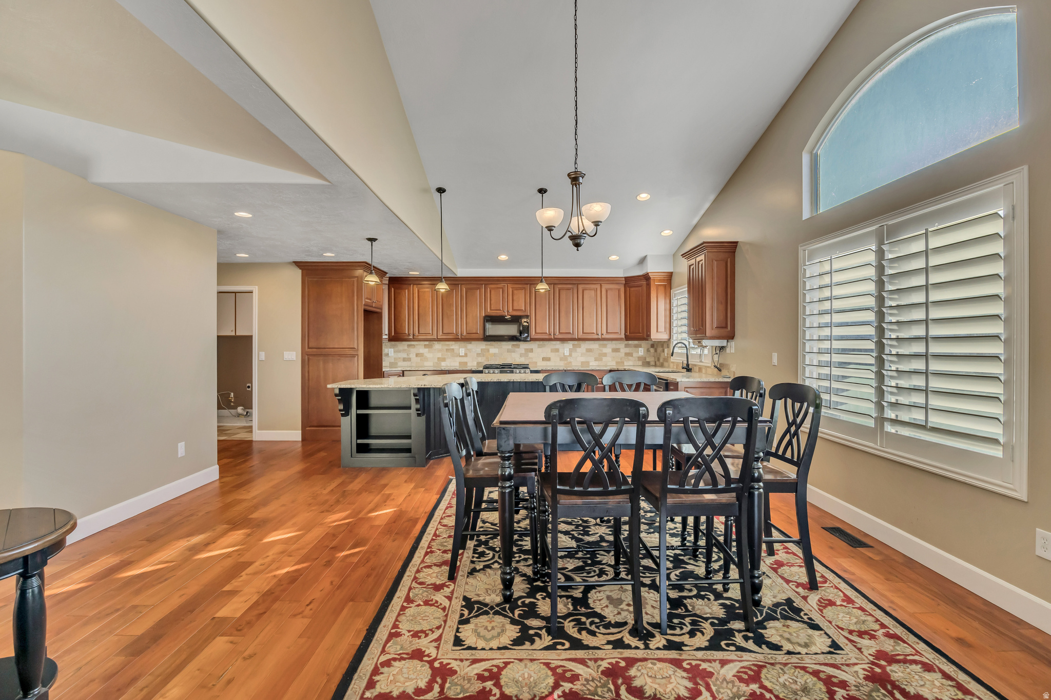 MEADOWLANDS - Residential