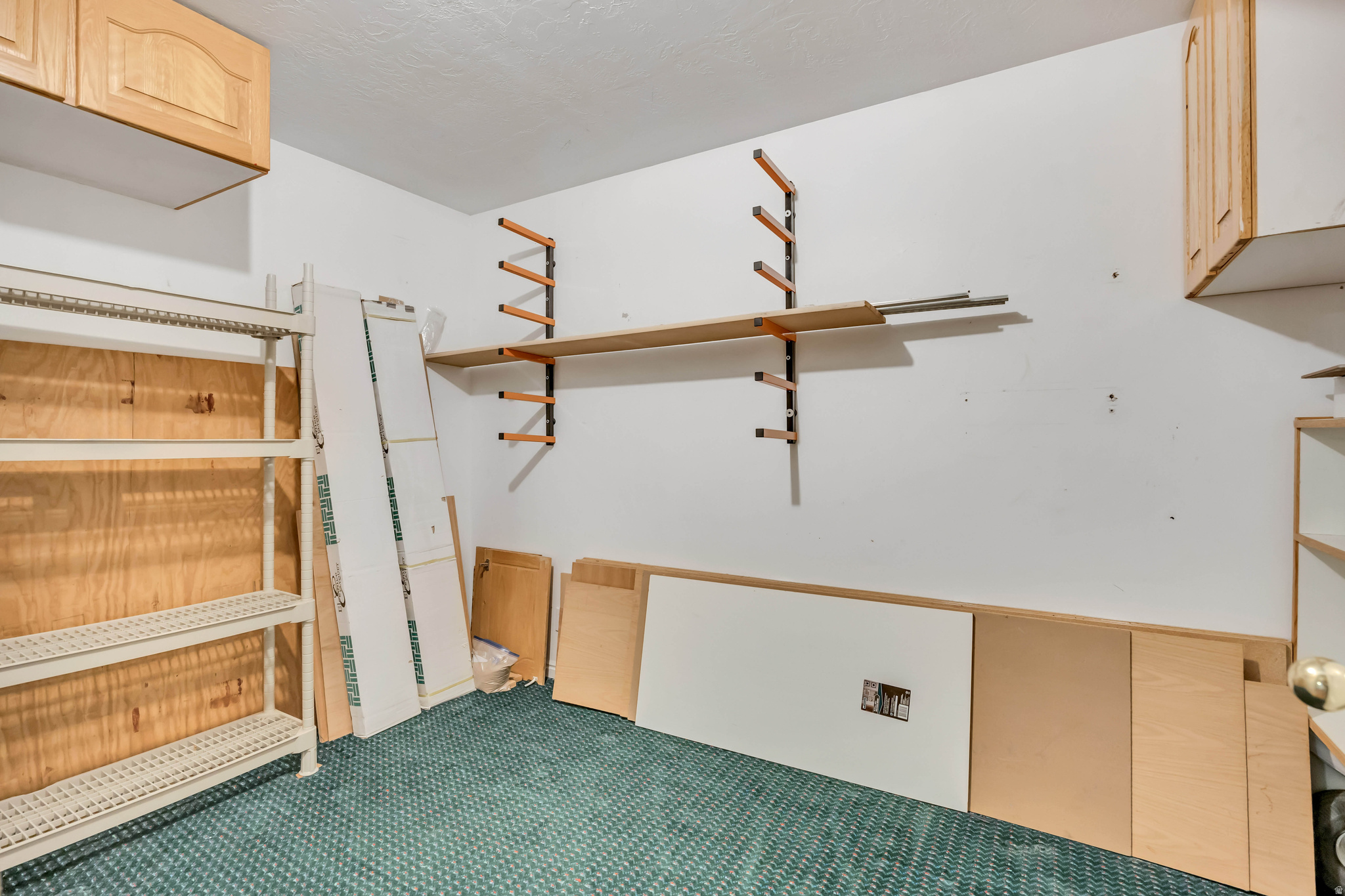 MEADOWLANDS - Residential