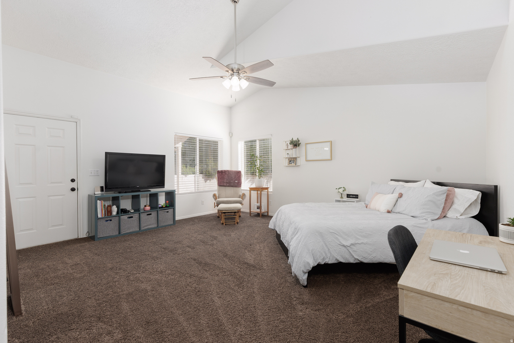 BLOOMINGTON HILLS - Residential