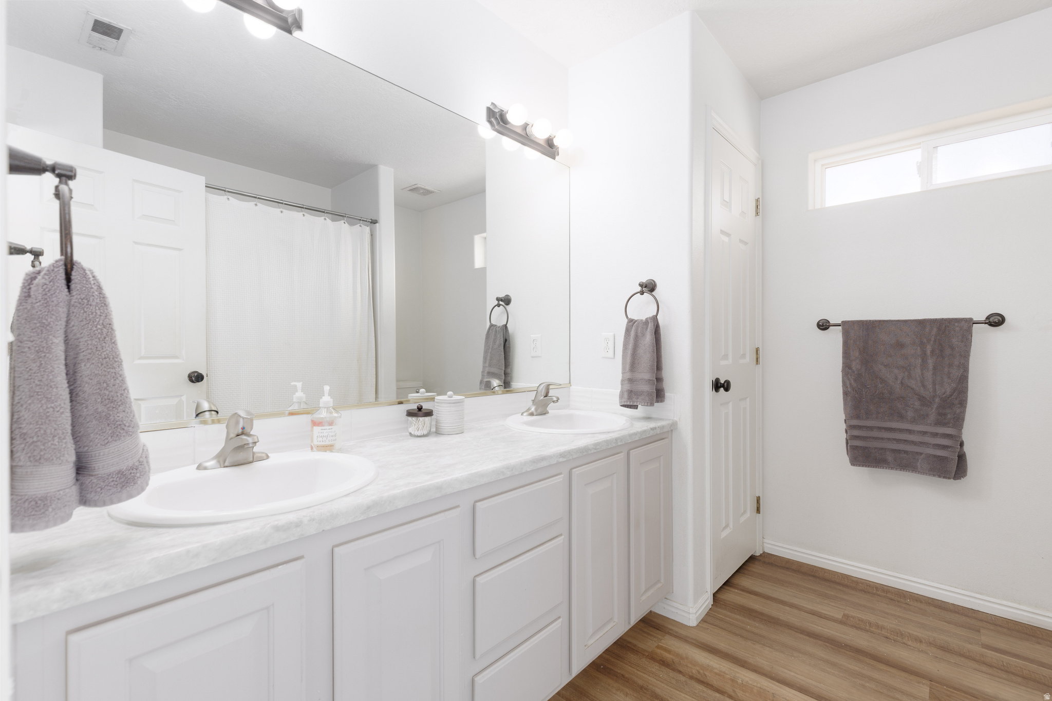 BLOOMINGTON HILLS - Residential