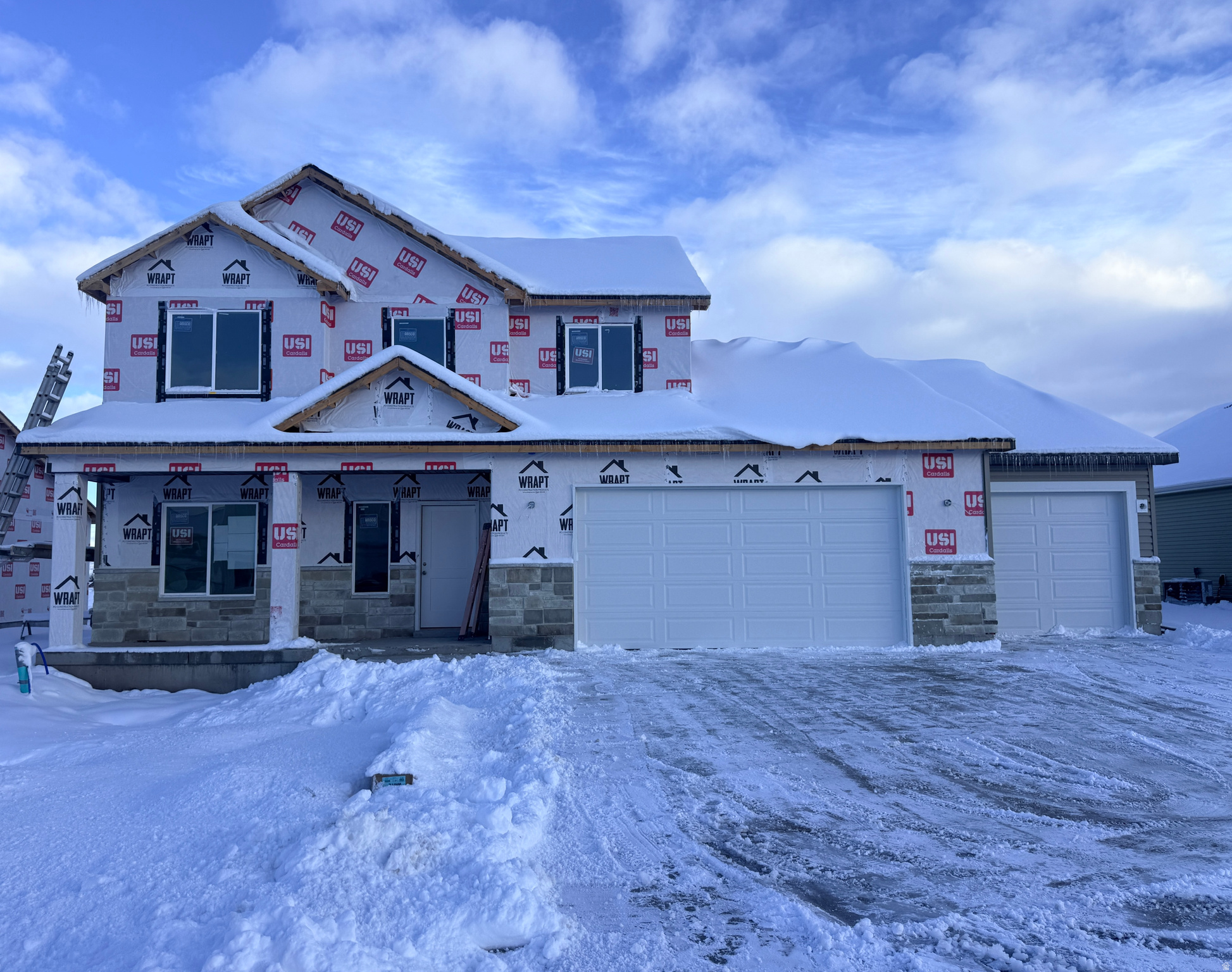 GOLDEN FOREST - Residential