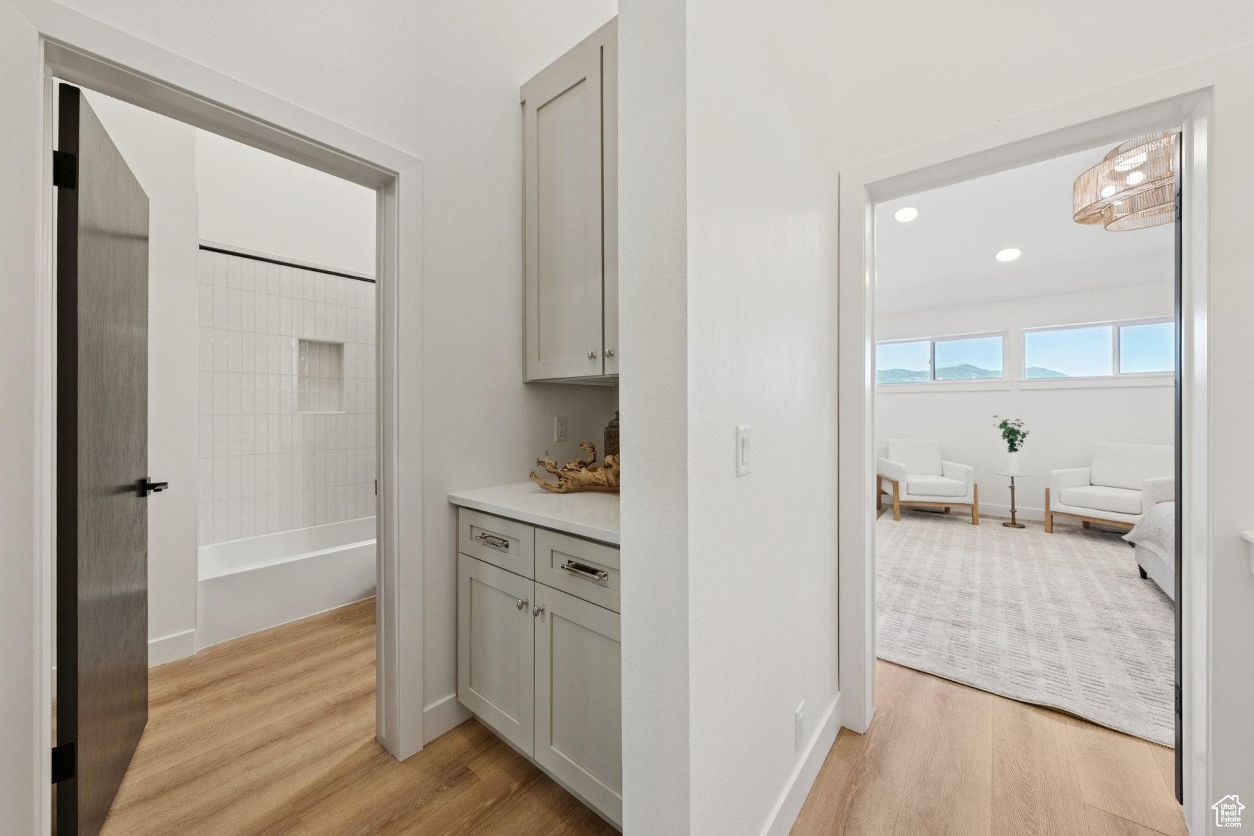 Park City, Utah 84060, United States, 3 Bedrooms Bedrooms, ,2 BathroomsBathrooms,Residential,Active,181508