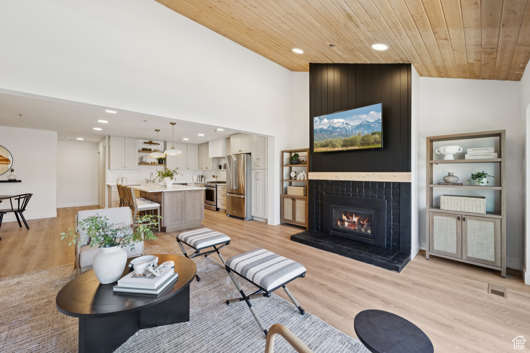 Park City, Utah 84060, United States, 3 Bedrooms Bedrooms, ,2 BathroomsBathrooms,Residential,Active,181508